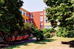 ZŠ U Roháčových kasáren v Praha 10 Vršovice