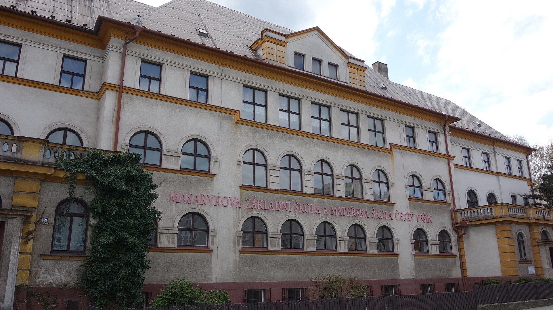 Masarykova ZŠ a MŠ Český Těšín