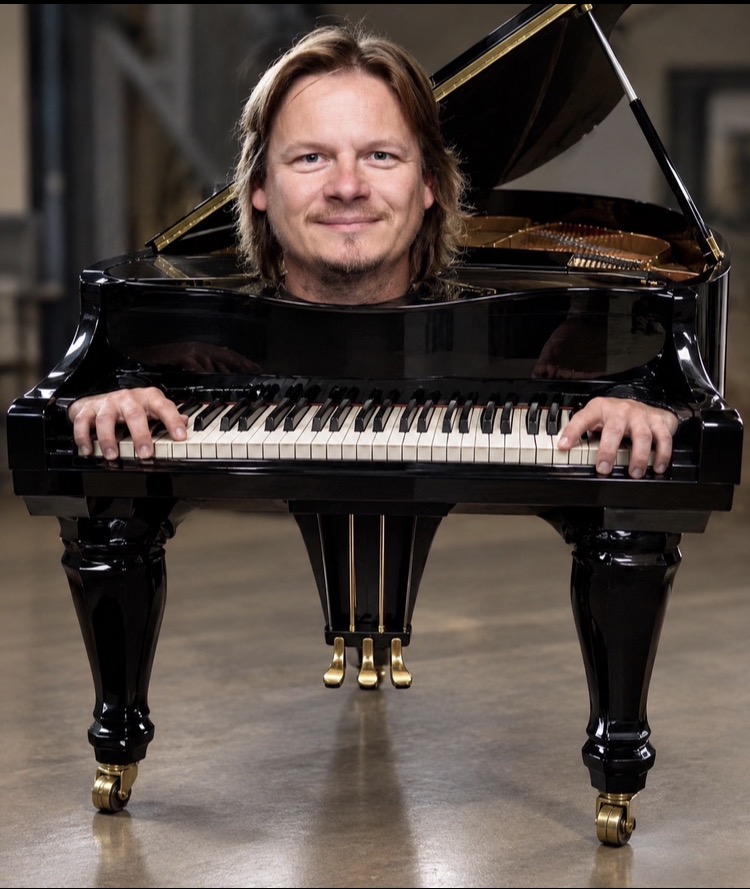 Aleš Kavalír